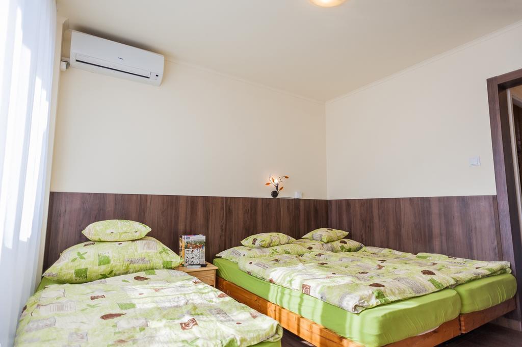 Milan Apartmanok Siofok Exterior photo